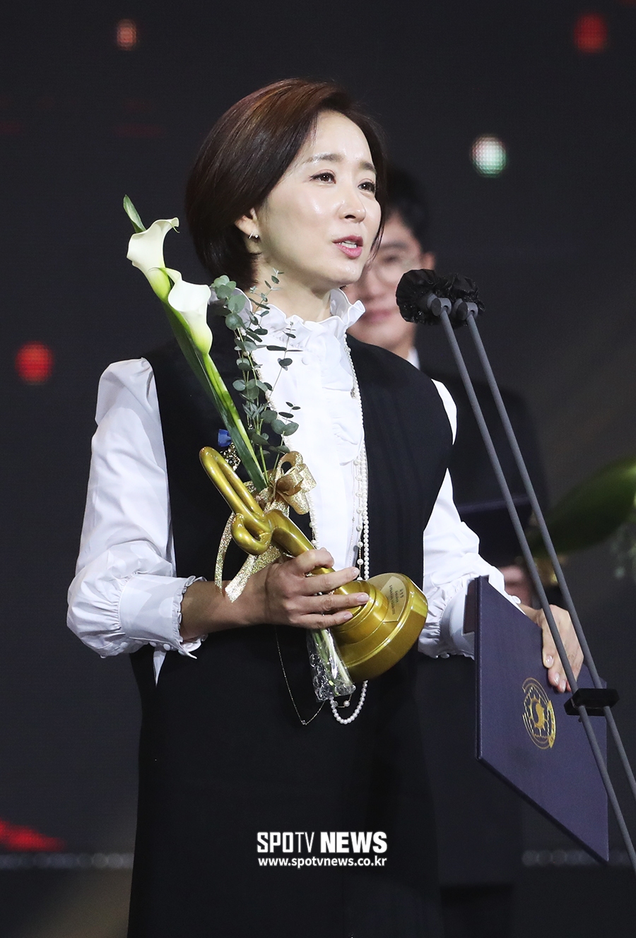 [포토S] 윤유선, 국무총리 표창