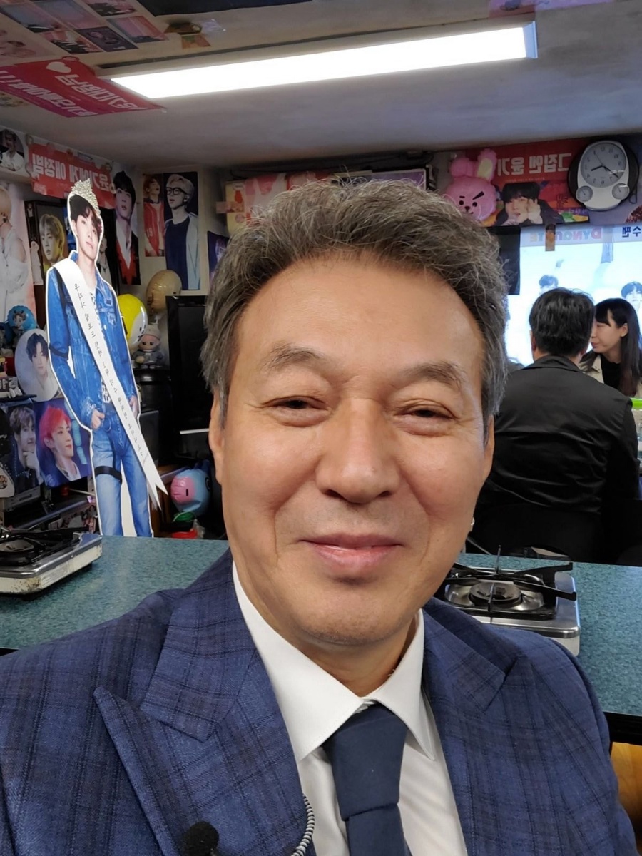 김갑수도 방탄소년단의 '아미'…"지민아 나 기억하니, 늘 건강해라"