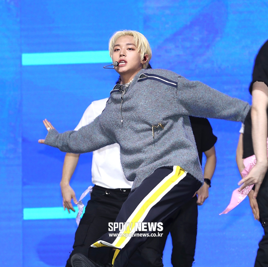 [포토S] 박지훈, 빠져드는 무대