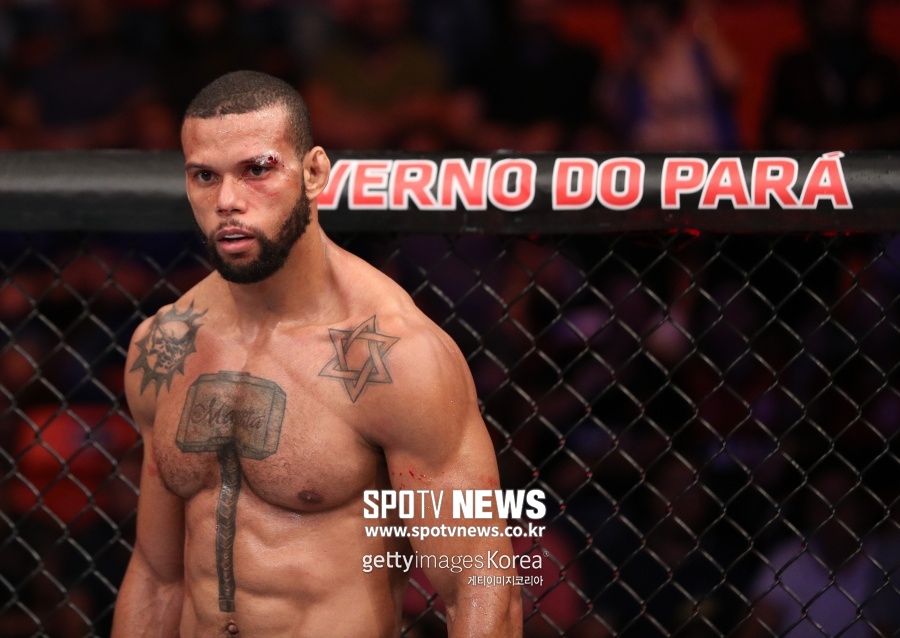 [UFC] "너를 넘어야 타이틀전"…브라질 '주먹'끼리 만났다