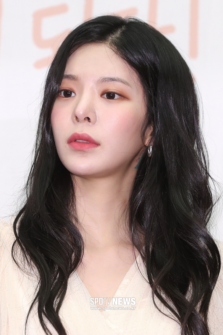 장재인, 자전적 이야기 담은 첫 정규앨범 '불안의 탐구' 18일 발표