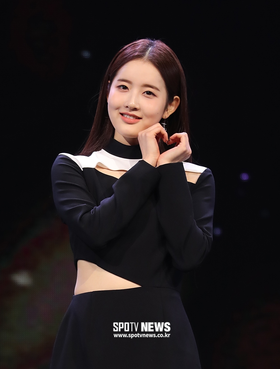 [포토S] 스테이씨 시은, 훌쩍 자라 걸그룹 데뷔
