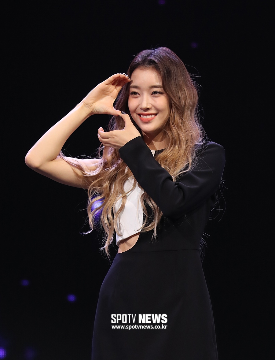 [포토S] 스테이씨 수민, 기대 되는 데뷔 쇼케이스