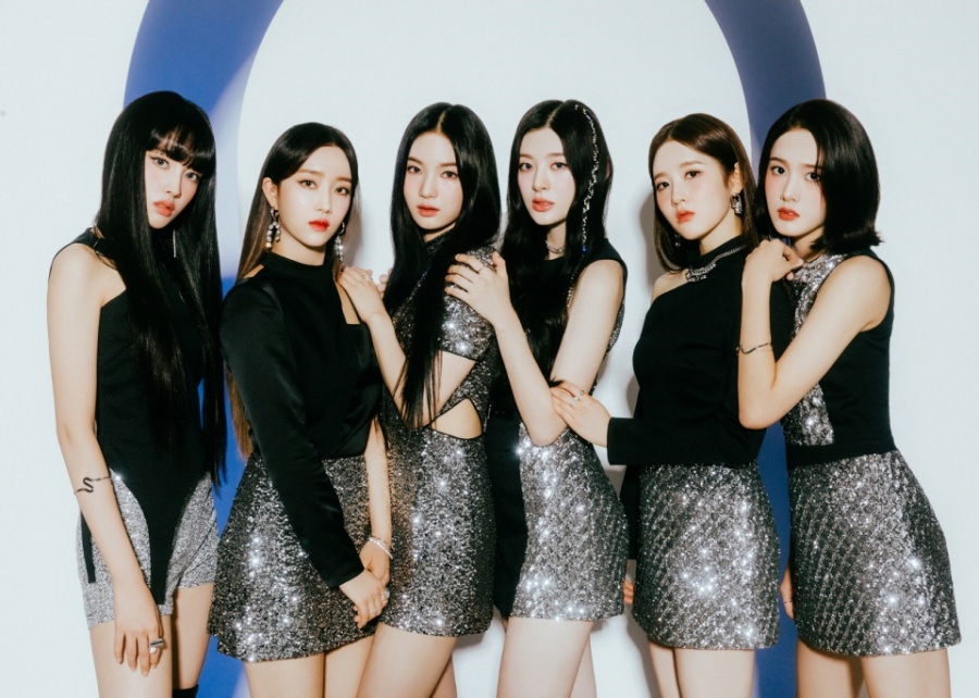 스테이씨, 데뷔곡 뮤비 7시간 만에 100만뷰→200만뷰까지 쾌속 행보