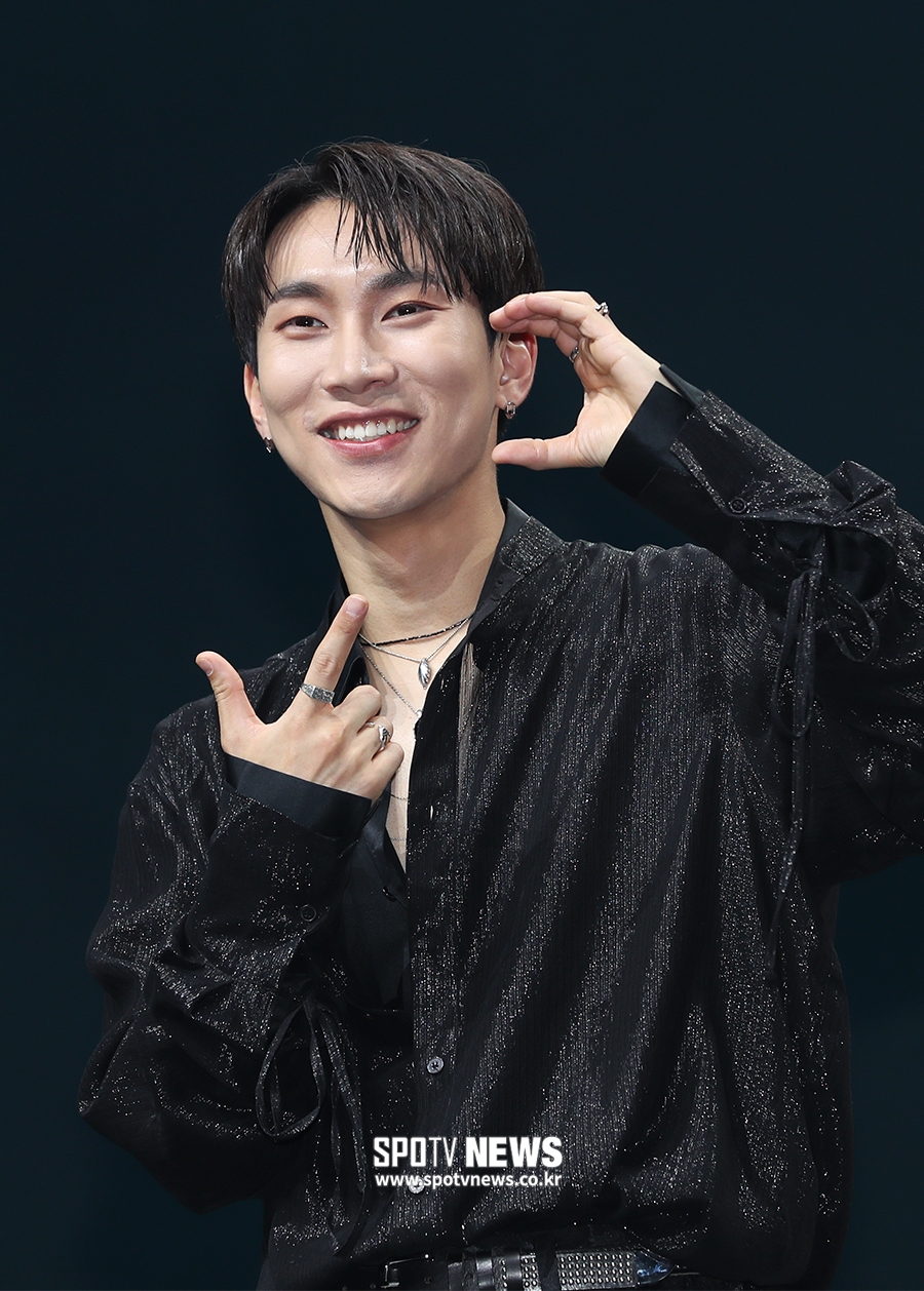 [포토S] 비투비포유 서은광, 서이사님의 애사심
