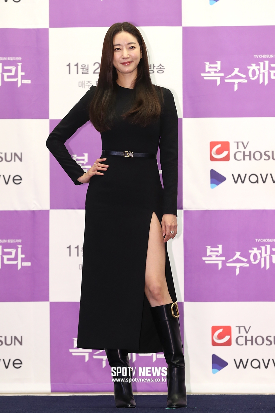 [포토S] 김사랑, 트임 원피스로 섹시하게