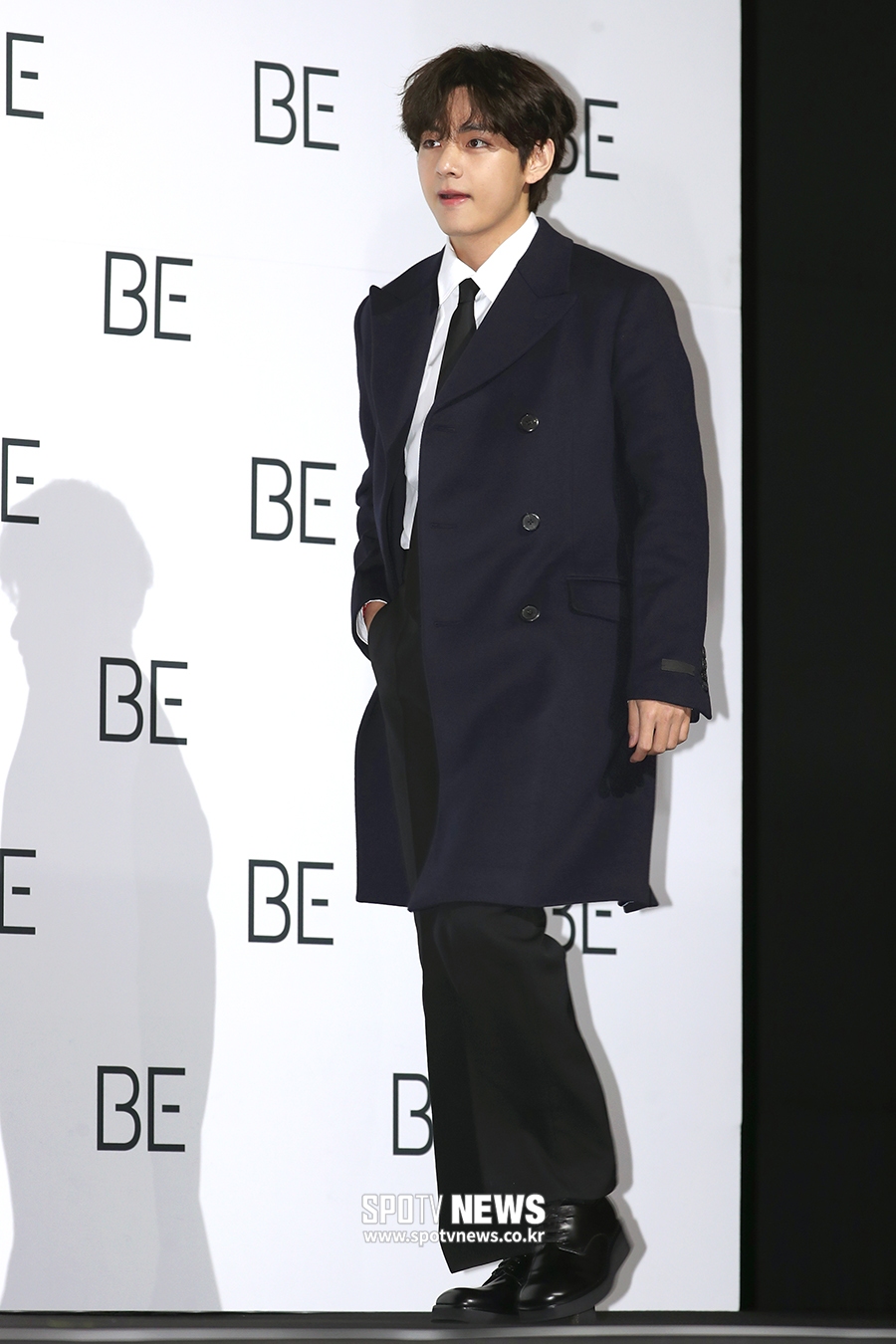 [포토S] 방탄소년단 뷔, '입장부터 난리나네'