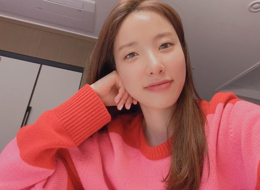 '이두희♥' 지숙, 결혼 후 더욱 여유 가득한 미소 '핑크빛 일상'