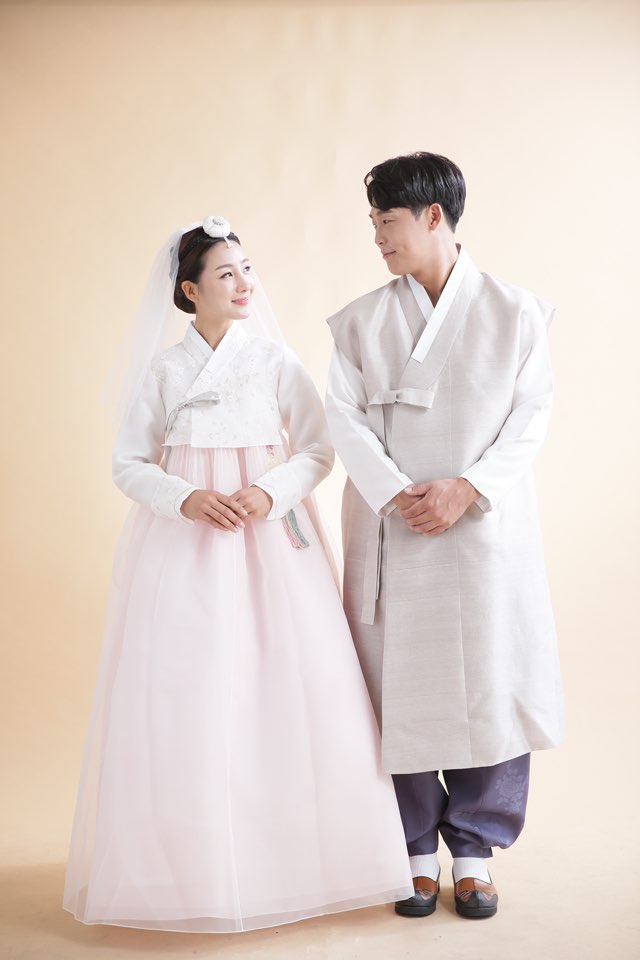 한화 외야수 김민하, 프로골퍼 공민아 씨와 28일 결혼