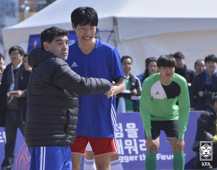 세상 떠난 ‘축구 영웅’ 마라도나, 한국과 기묘한 인연