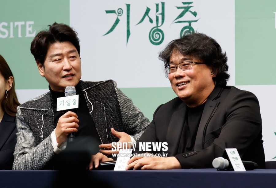 봉준호가 말하는 송강호, 그 첫만남 "진짜 조폭이란 소문이 돌았다"