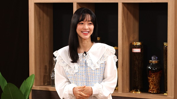 홍수아 "더 이상의 성형은 없다" 선언…달라진 얼굴, 이유 있었다