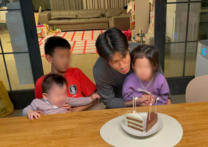 김성은, 세자녀와 눈물의 ♥정조국 은퇴파티…"그래도 아빠는 감동"