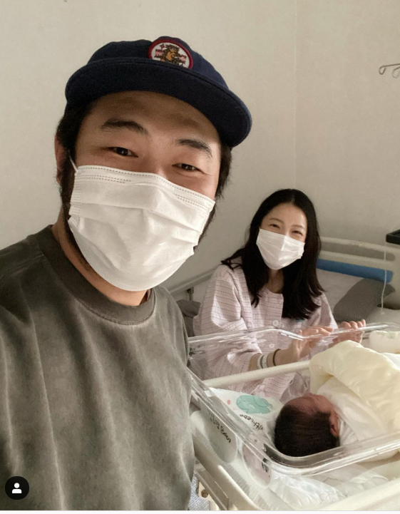 김기방, 오늘(3일) 득남…"10개월동안 고생한 희경아 고맙고 사랑해"[전문]
