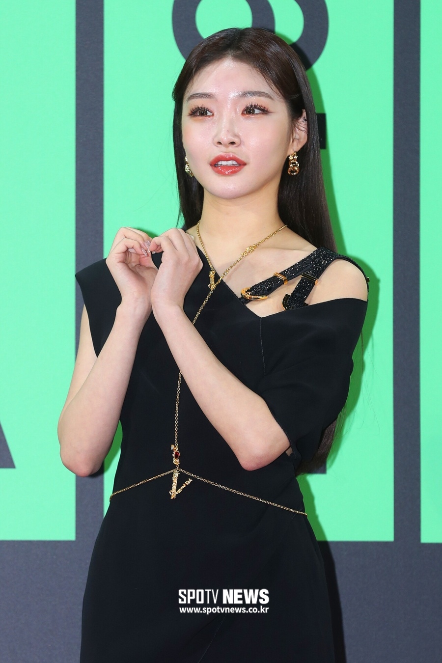 청하, 컴백 앞두고 코로나19 확진…"미안 또 미안, 제가 부족했다"[전문]