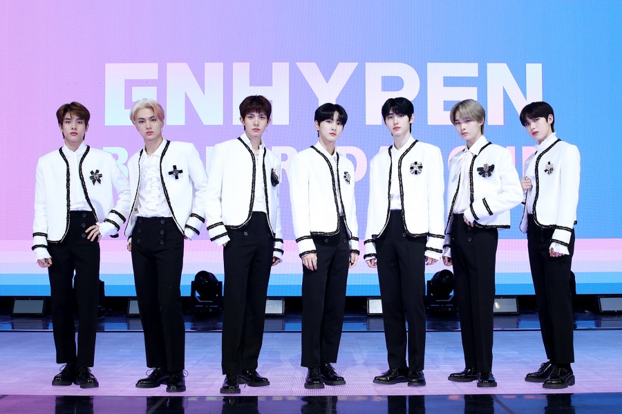 엔하이픈, 외주 스태프 코로나19 확진에 진단검사→자가격리로 스케줄 취소