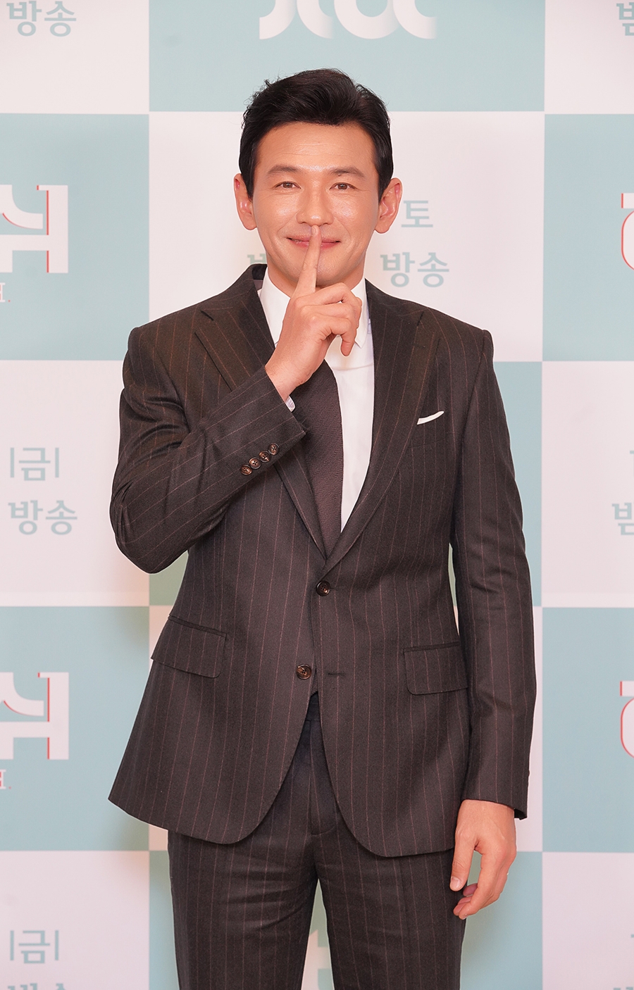'허쉬' 황정민 "8년만의 드라마 복귀에 고민은 없었다, 피부 안 좋아서 걱정"