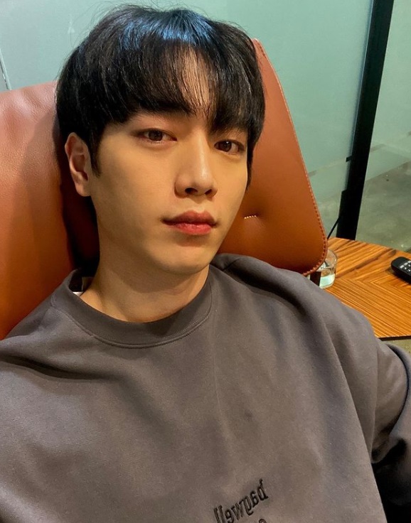 서강준, 故박지선과 생전 약속 지켰다…"첫눈 오는 날 셀카 공개"