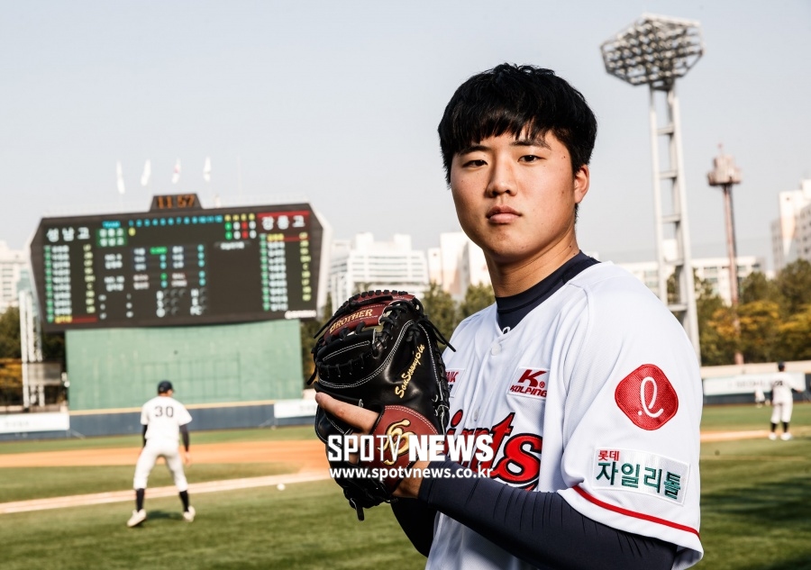 롯데 손성빈, 제4회 이만수 포수상 받는다…홈런상은 북일고 박찬혁