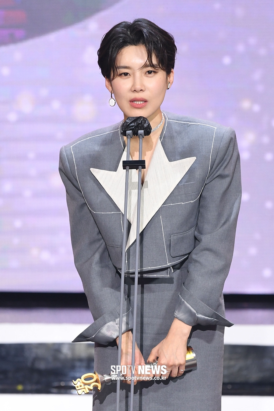 [포토S] '우수상' 장도연, SBS 연예대상 2관왕