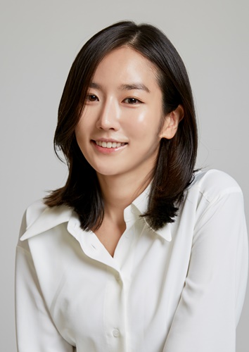 안미나, 매니지먼트 레드우즈와 전속계약…다방면 활동 예고[공식]