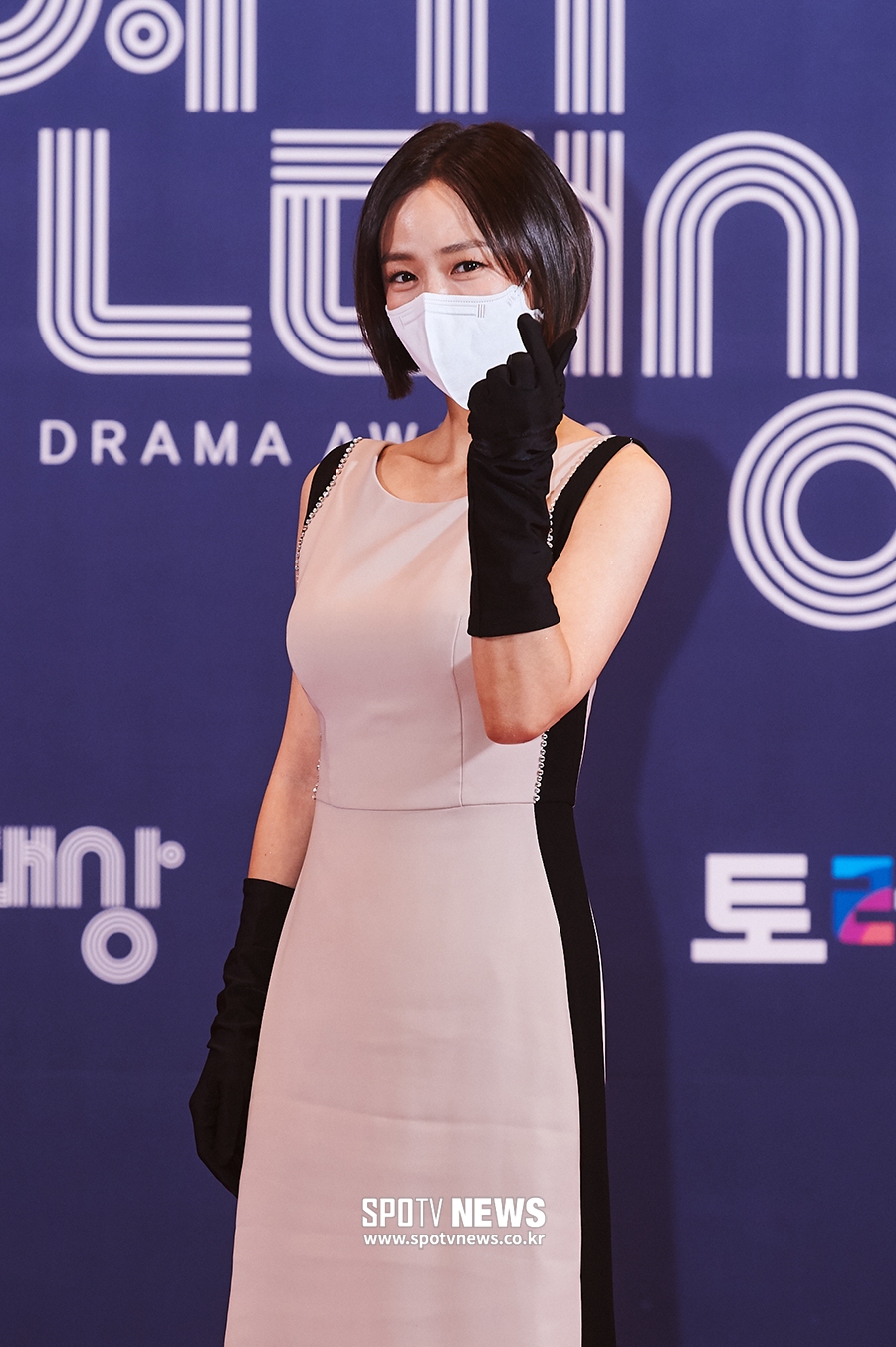 [포토S] 심이영, 수줍게 하트 뿅!