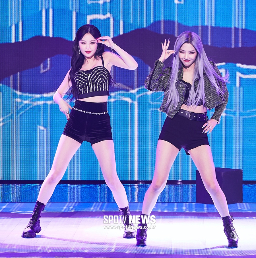 [포토S] 수진-소연, 매혹적인 댄스