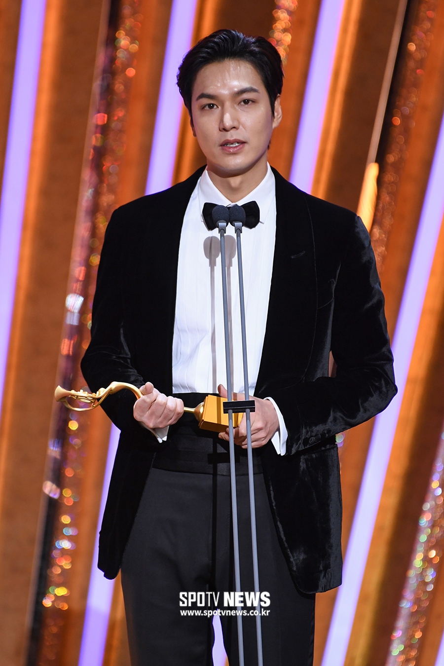 [포토S] 이민호, 최우수 연기상 수상