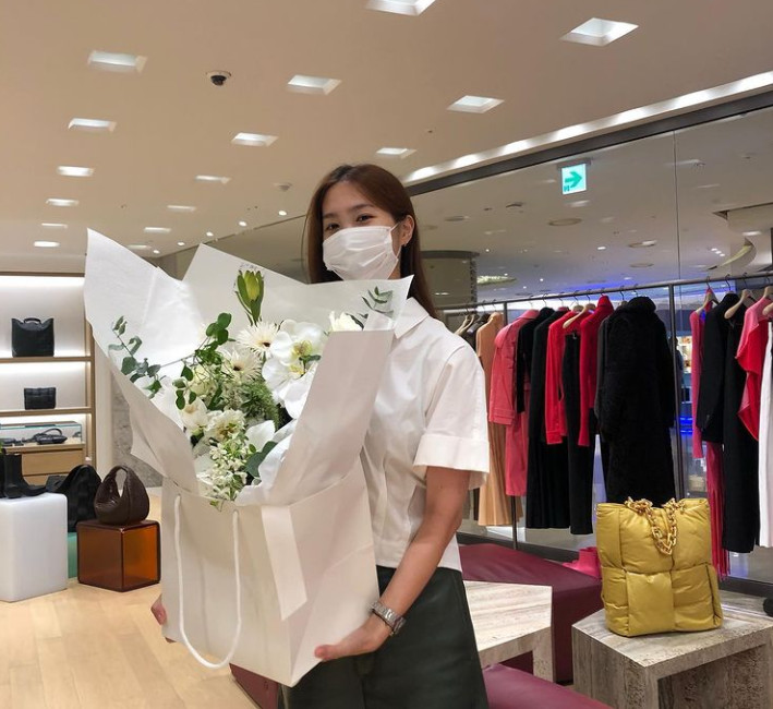 '디자이너 전직' 에이핑크 전멤버 홍유경 "2년 동안 고군분투, 응원 감사해"