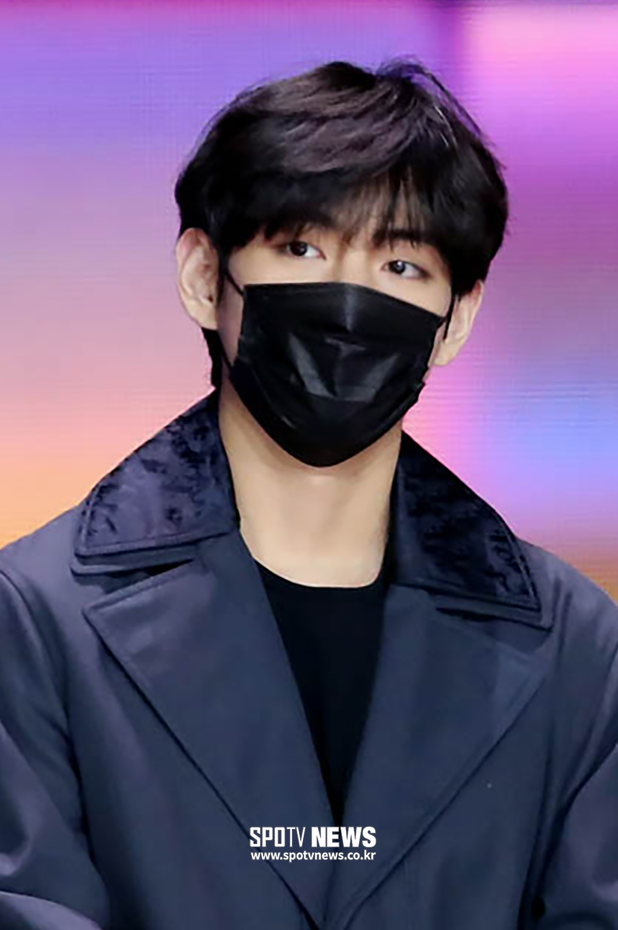 [포토S] 방탄소년단 뷔, 마스크 위 그윽한 눈빛