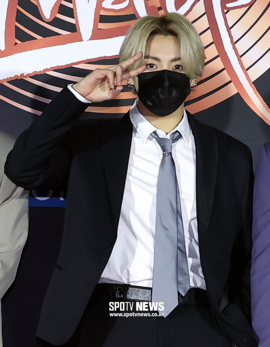 [포토S] 방탄소년단 정국, 아미들 설레게 하는 금발 변신
