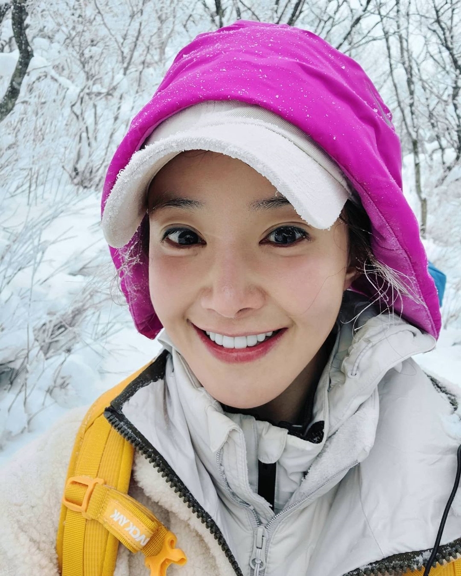 '체지방 8%' 이시영, 등산으로 2kg 더 뺐다 "덕유산 상고대, 몇번 시도 끝에"