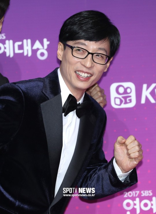 유재석, 저소득층 여자 청소년 위해 5000만원 기부…여성용품 지원
