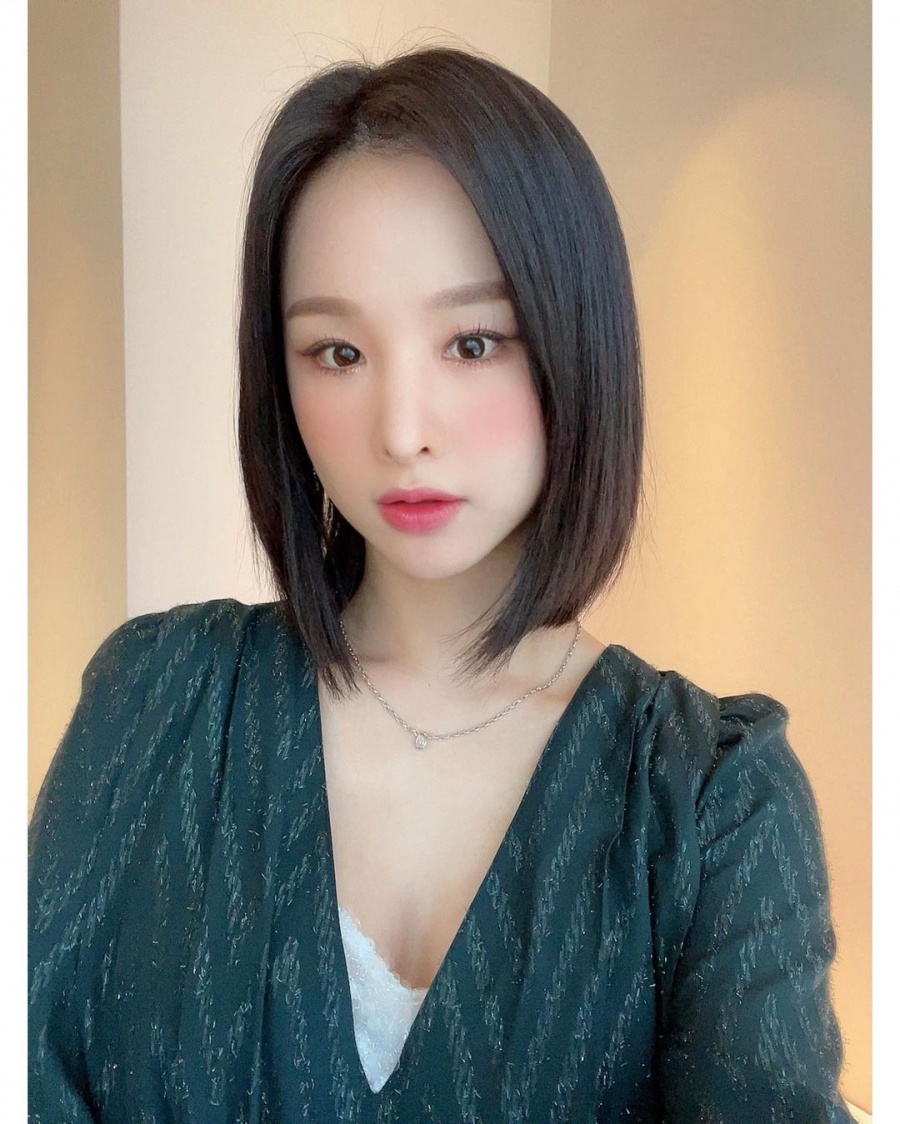 32세 맞아?…솔지, 단발머리 변신하고 물오른 외모
