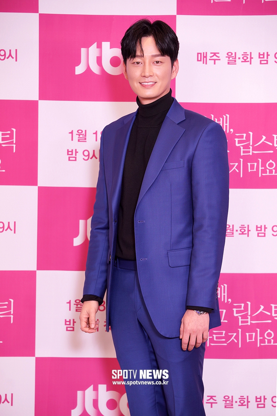 [포토S] 이현욱, 부드러운 미소