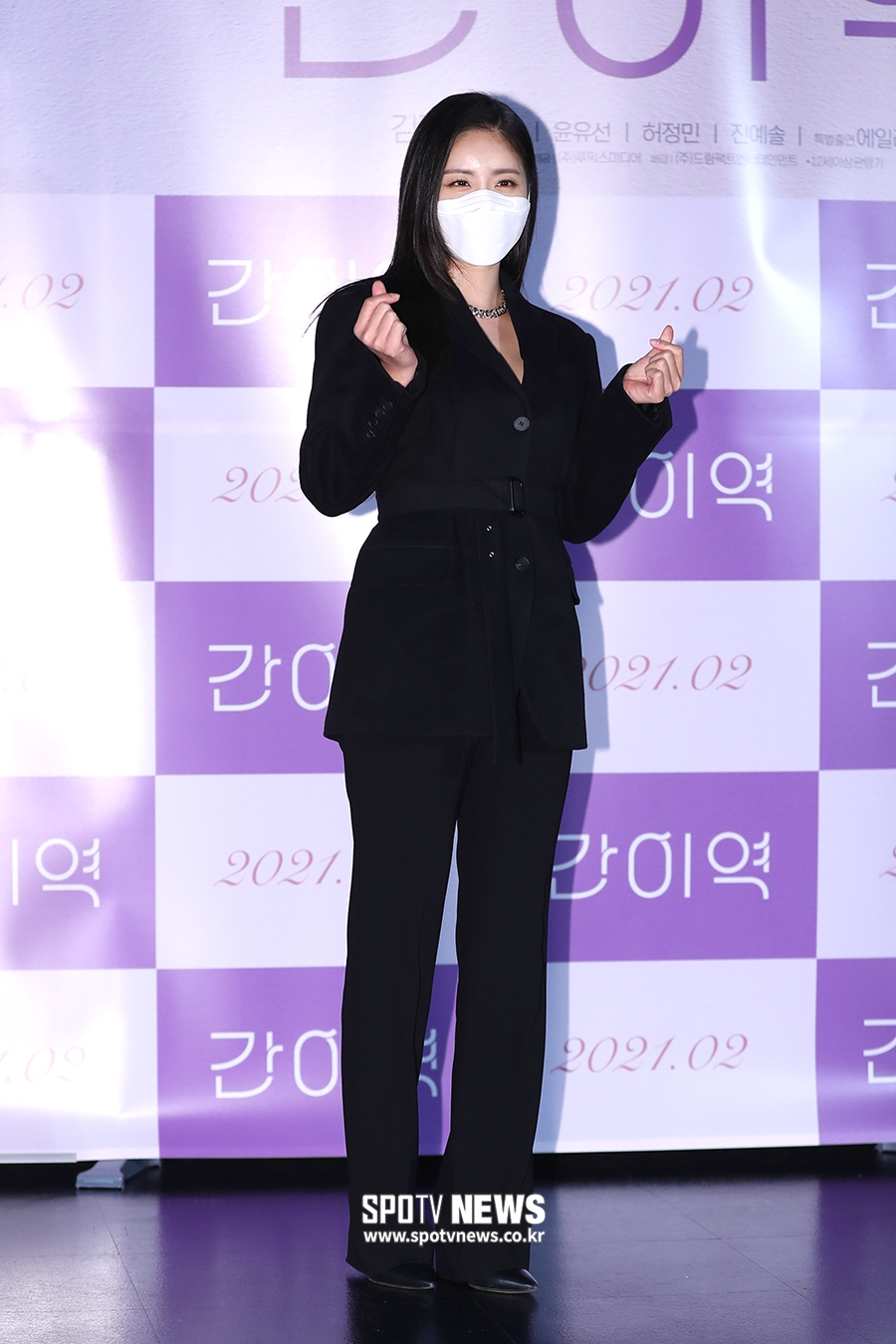 [포토S] 진예솔, 허리 라인 강조하며