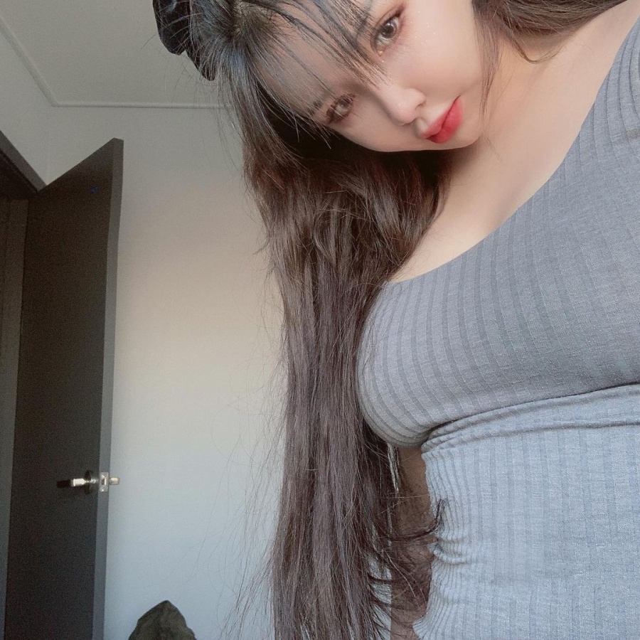 '-11kg' 박봄, 인형 비주얼 유지 중인 근황 "오늘 바로 찍음"