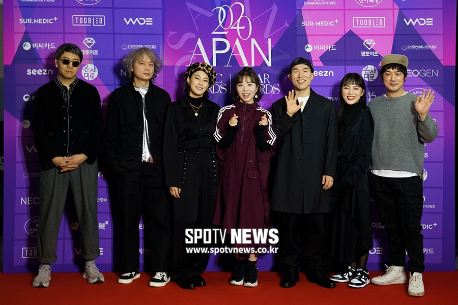 [포토S] '범 내려온다' 이날치, 조선의 아이돌!