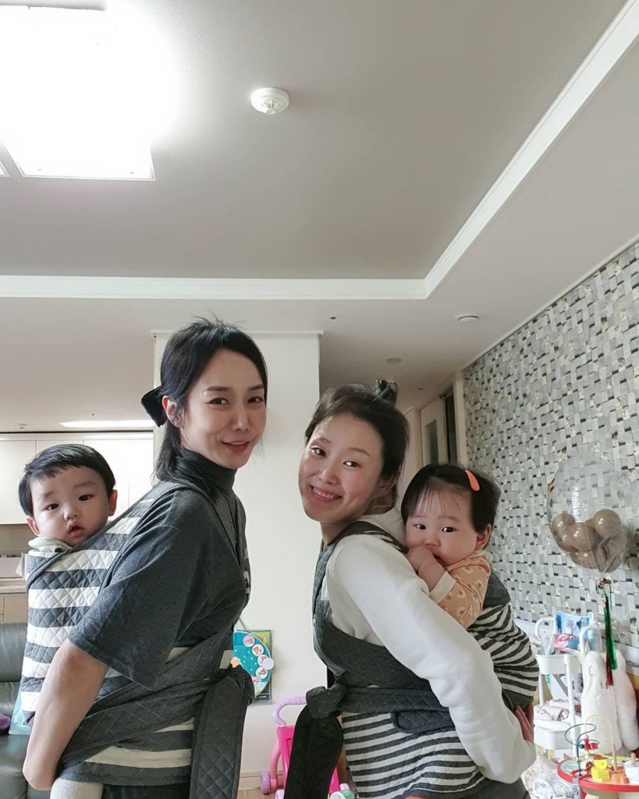 정정아, 아들과 외제차 2대 있는 박슬기집行…"5인이상 집합금지라 신랑 없이"