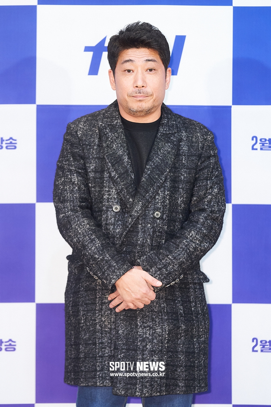 [포토S] 포즈 취하는 김홍선 감독