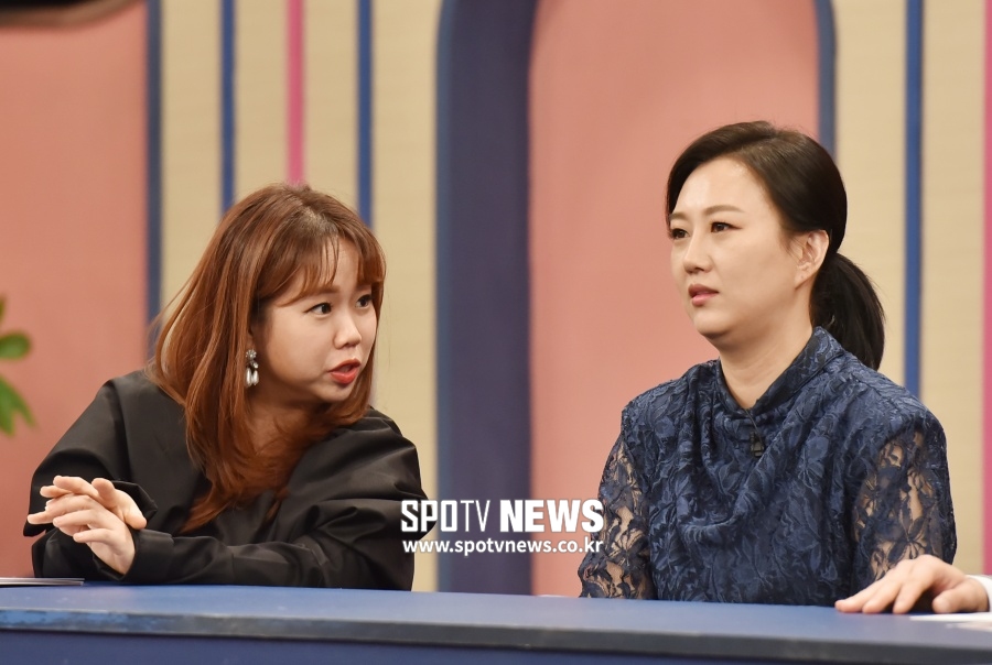 [포토]'맘 편한 카페' 홍현희, 장윤정의 '오른팔?!'