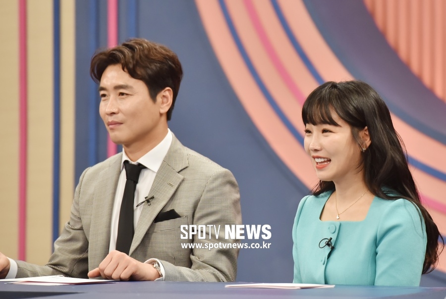 [포토]이동국-이유리, 비주얼 끝판왕 '맘 편한 까페' MC