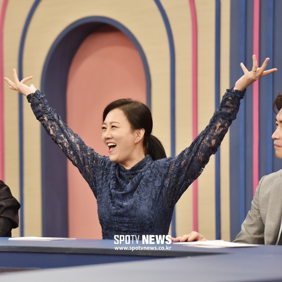 [포토]'맘 편한 카페' 장윤정, '예능 끝판왕'의 포스