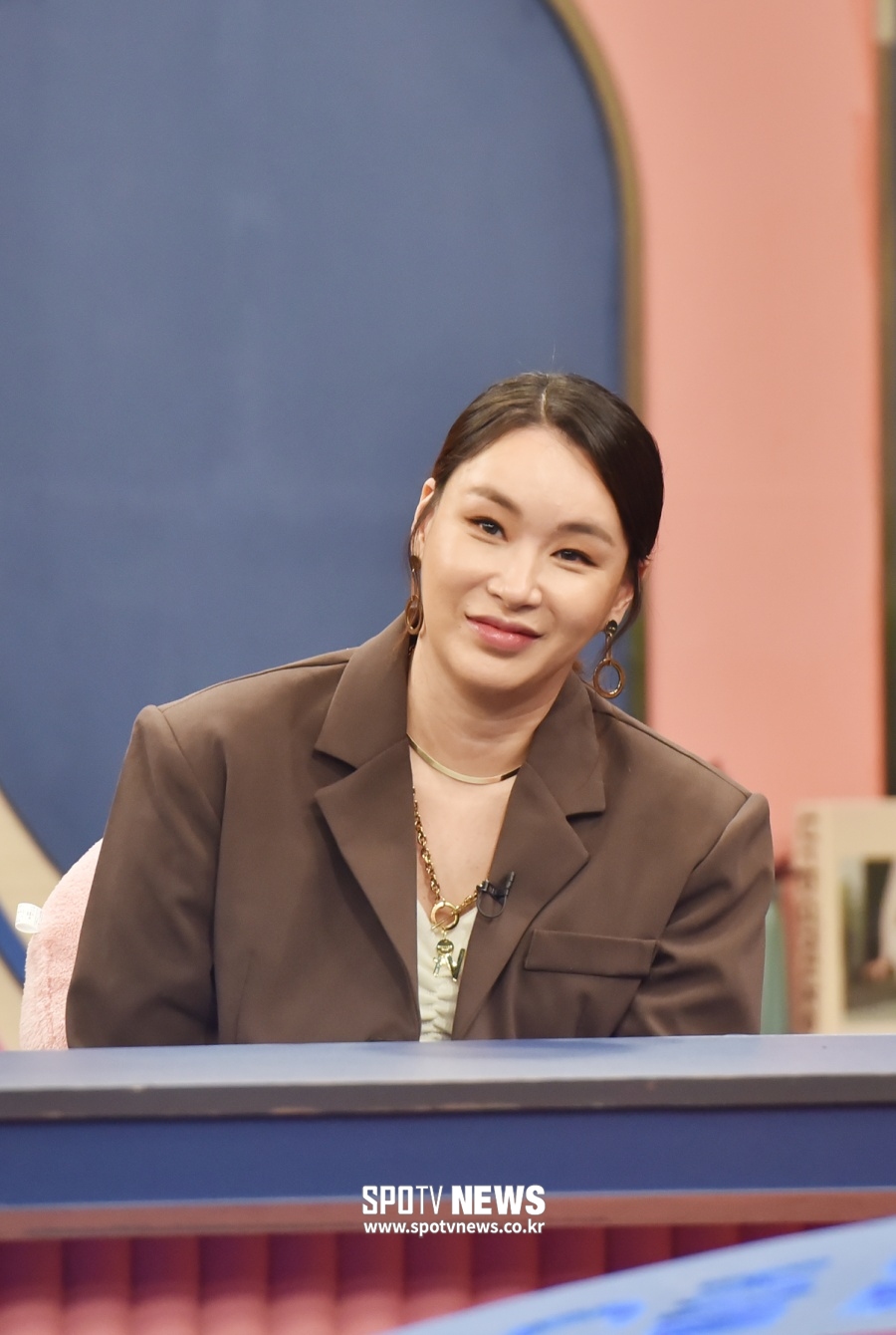[포토]배윤정 '맘 편한 카페, MC 됐어요'
