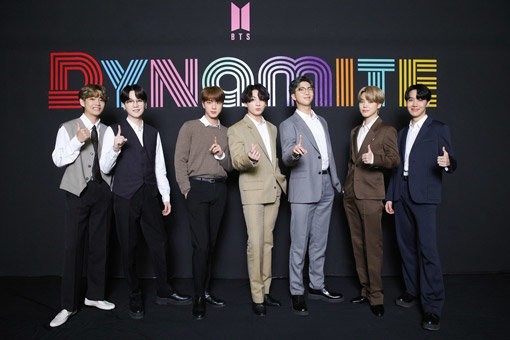 방탄소년단, 美 에스콰이어 선정 10대 그룹…비틀스‧퀸과 어깨 나란히