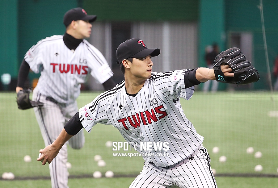 [포토S] 이정용, '올해는 100% 전력 투구 할래요'