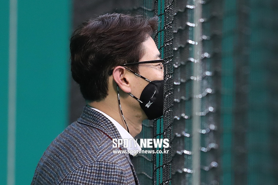 [포토S] 박용택, '후배들 더 가까이 보고 싶어서'
