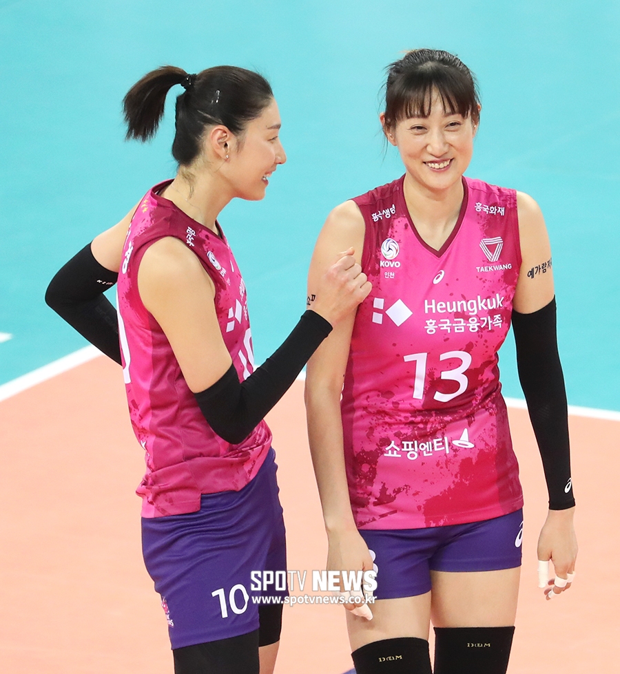 [포토S] 김연경, '세영 언니가 좋아서'
