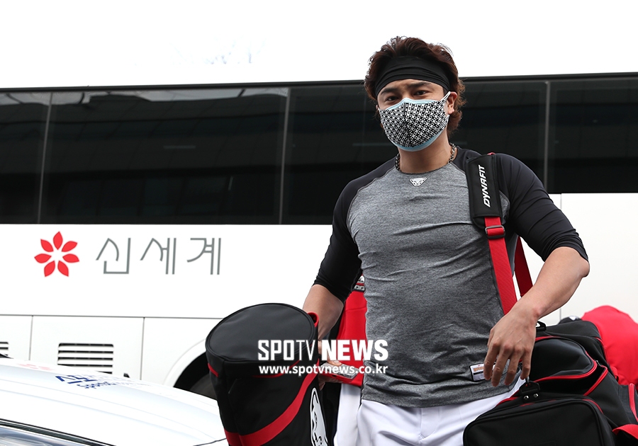 [포토S] SSG 추신수, 이제는 '쓱맨'