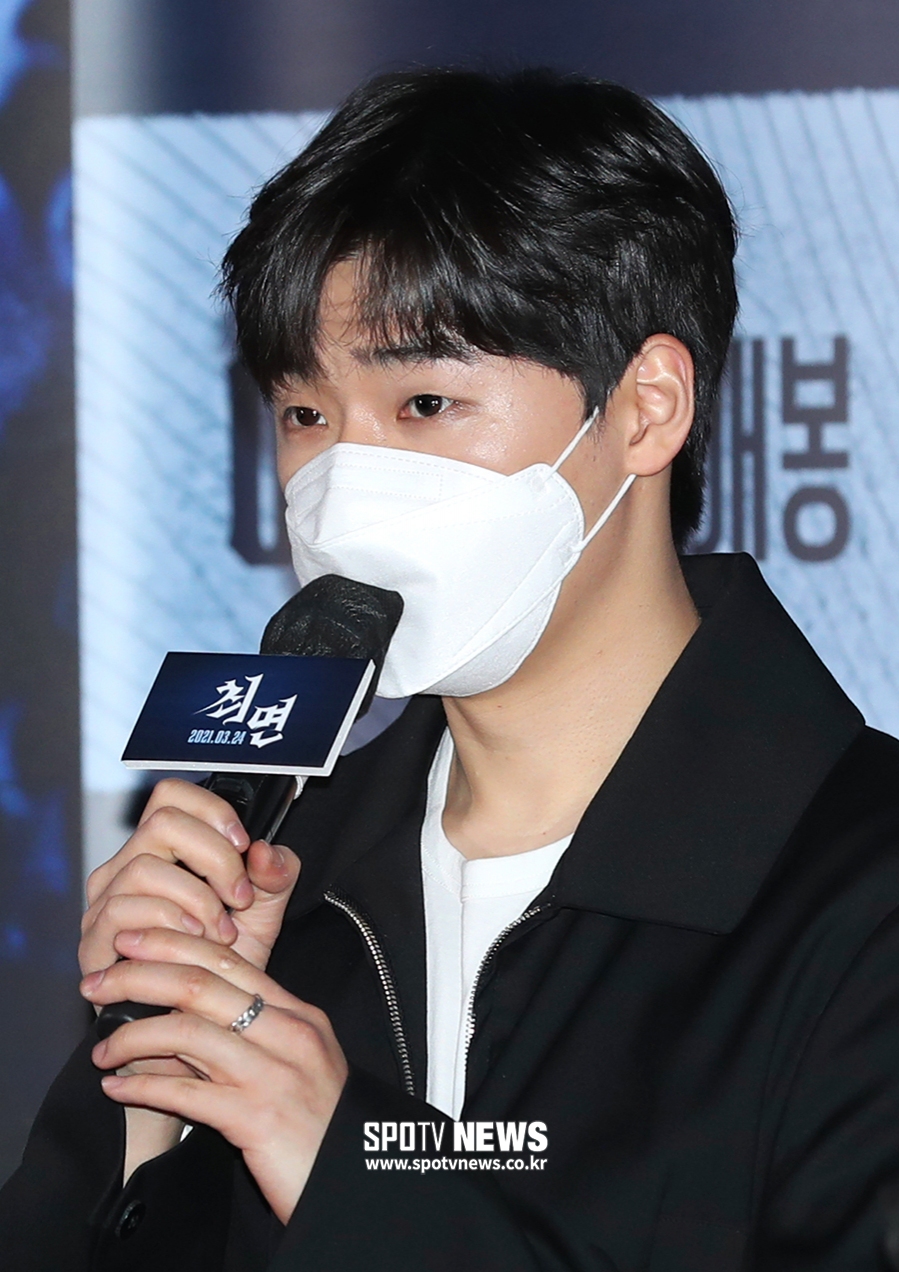 [포토S] 인사말 하는 배우 이다윗